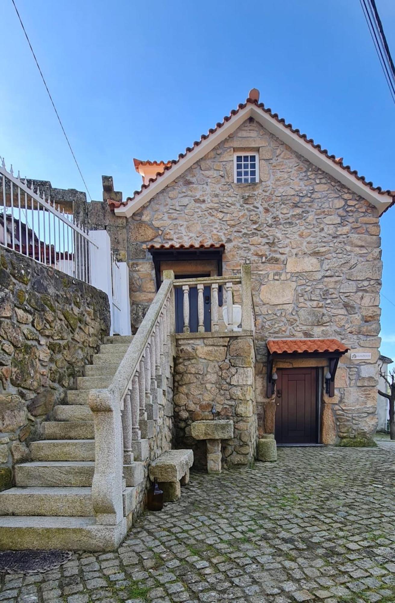 Villa Stone House à Salzedas Extérieur photo